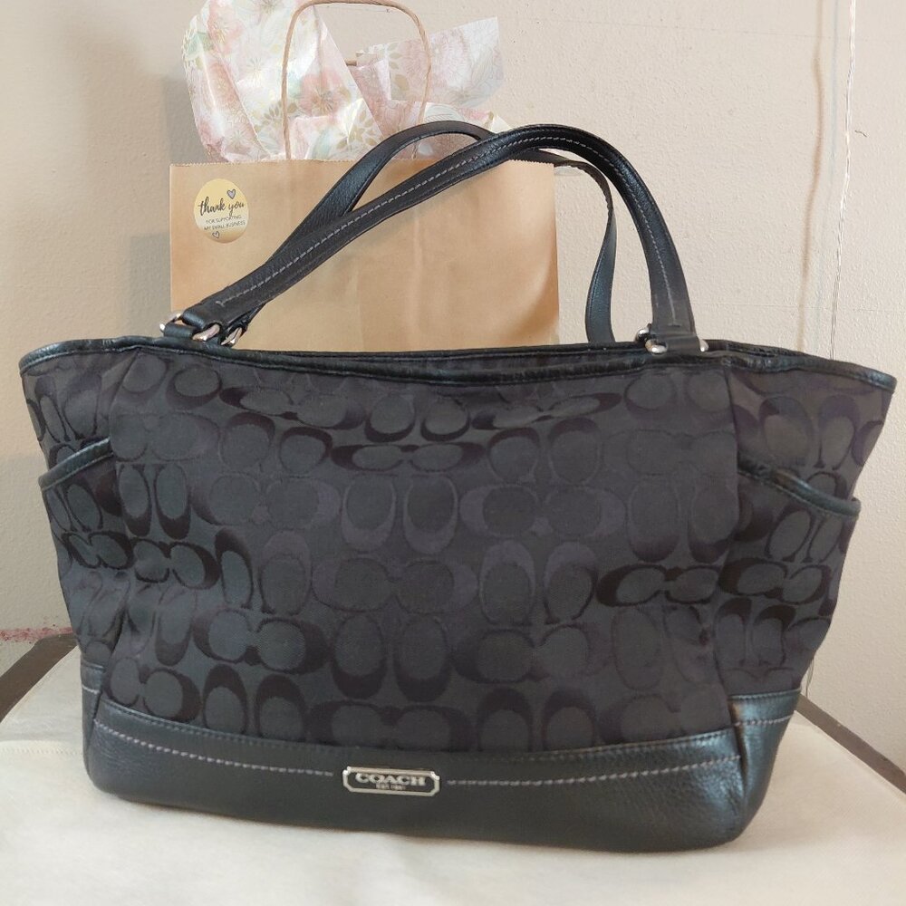 Coach Black Park Signature Carrie tote bag leather and canvas